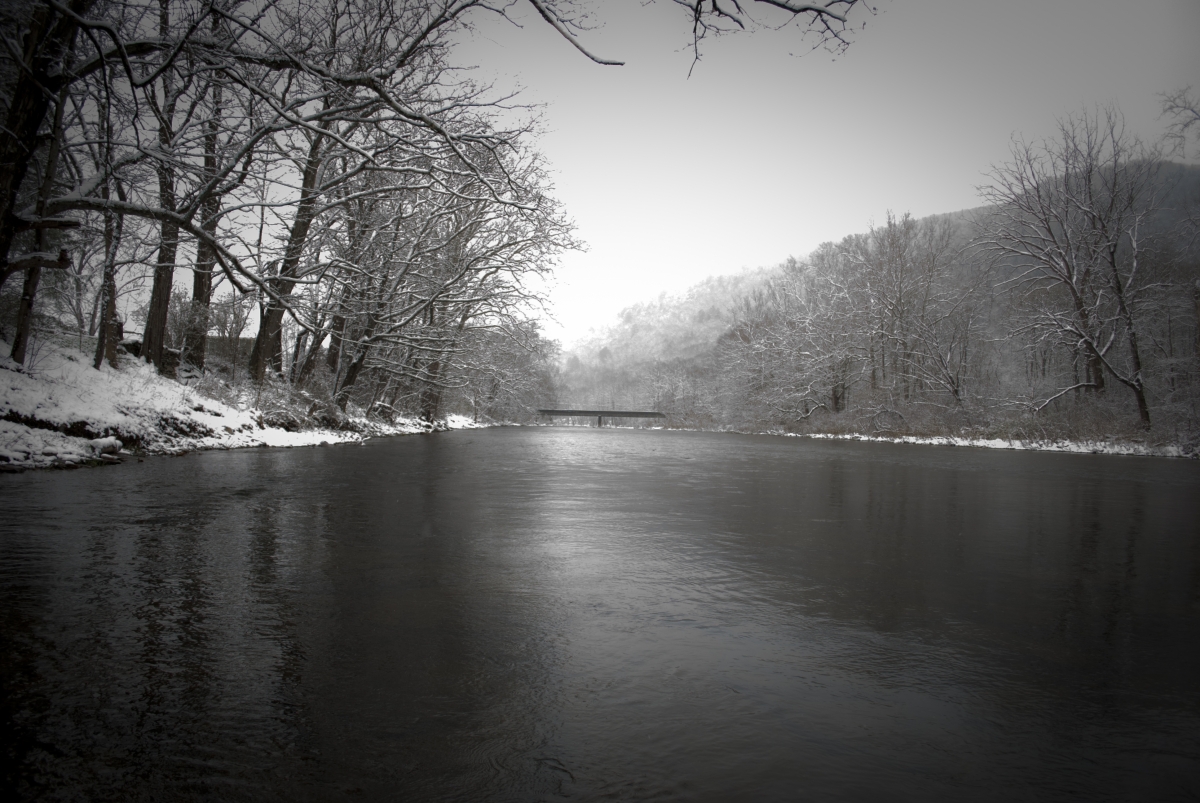 26 CreekFacingTowardsBridge